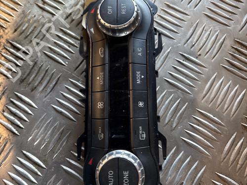 climate-control-mercedes-benz-a-class-w176-2012-2013-2014-2015-2016-2017-2018-36492359 main image