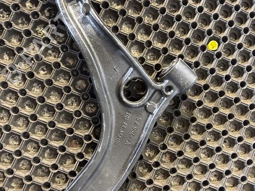 Used Left front suspension arm Left front suspension arm RENAULT MASTER III Platform/Chassis (EV, HV, UV) [2010-2026] 38185857 38185857