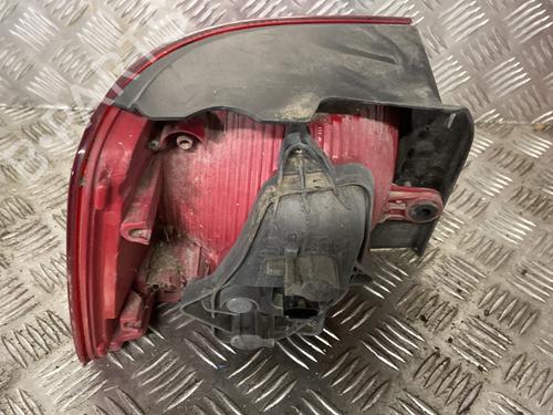 Right taillight VW TOURAN (1T3) 2.0 TDI | BP32436402C35
