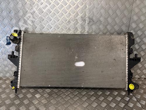 Used Water radiator Water radiator 37629575 37629575