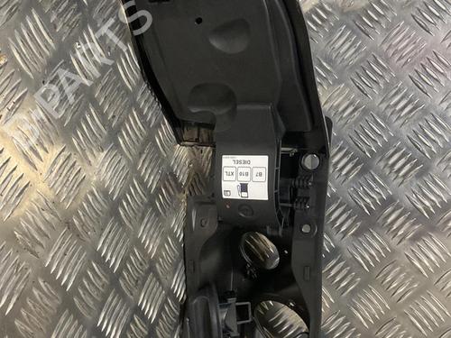 fuel-flap-nissan-primastar-van-x83-25-dci-140-2002-22917119 main image