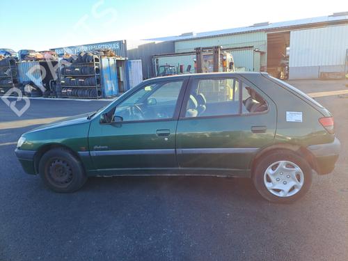 Used Parts PEUGEOT 306 Hatchback (7A, 7C, N3, N5) 1.8 2278639