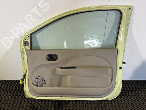 right-front-door-renault-twingo-ii-cn0_-2007-31062924 main image