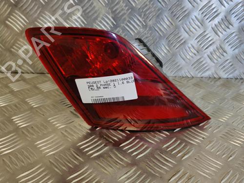 Used Right tailgate light Right tailgate light PEUGEOT 308 II (LB_, LP_, LW_, LH_, L3_) 1.6 BlueHDi 120 (120 hp) 20347137 20347137