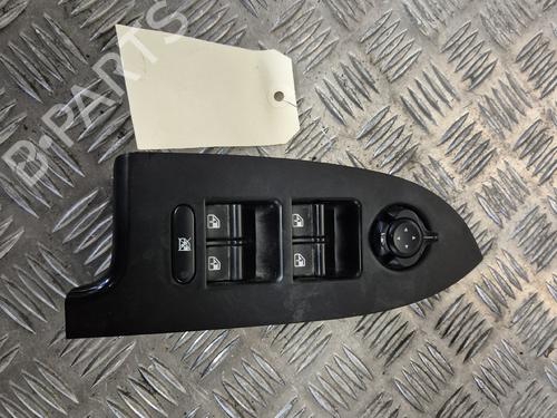 Used Left front window switch Left front window switch ALFA ROMEO GIULIETTA (940_) 2.0 JTDM (940.FXL1A) (140 hp) 34500550 34500550