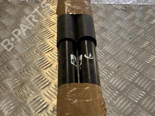 Used Right rear shock absorber NISSAN PRIMASTAR Van (X83) 2.5 dCi 140 (135 hp) 22917121