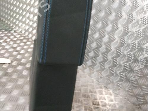 Armrest / Center console RENAULT CLIO V (B7_) 1.0 TCe 90 (B7MT) | BP30497724I20