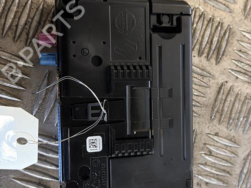 Used Electronic module RENAULT CAPTUR II (HF_) TCe 90 (HFM6) (91 hp) 32213015