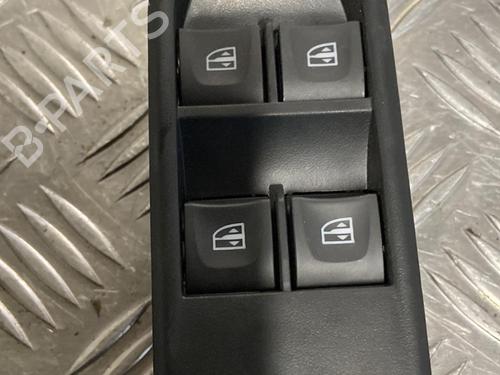 switch-dacia-duster-hm_-15-dci-90-hmaa-2017-22095234 main image