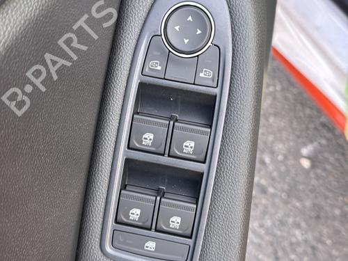 Used Parts RENAULT CLIO V (B7_) 1.0 LPG (B7MT) 4837571