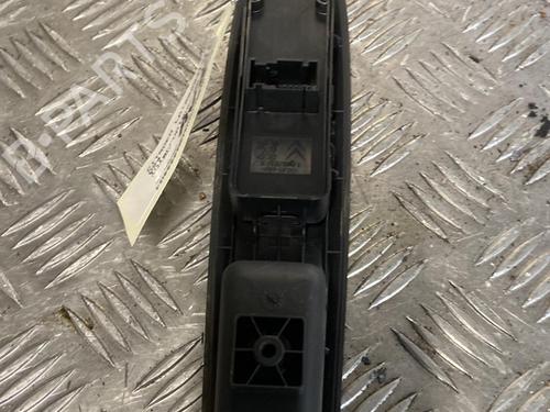 Left front window switch CITROËN DS4 (NX_) 1.6 HDi 110 | BP22095556I27 