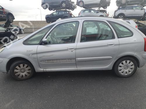 Left taillight CITROËN XSARA PICASSO (N68) 1.6 HDi | BP20346819C34 