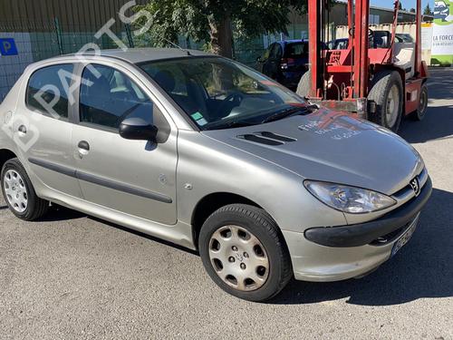 Front bumper PEUGEOT 206 Hatchback (2A/C) 1.4 i | BP22094325C7 