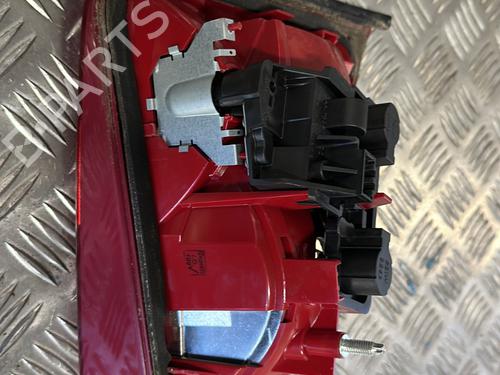 left-tailgate-light-audi-a4-b8-8k2-2007-2008-2009-2010-2011-2012-2013-2014-2015-2016-2017-24735298 main image