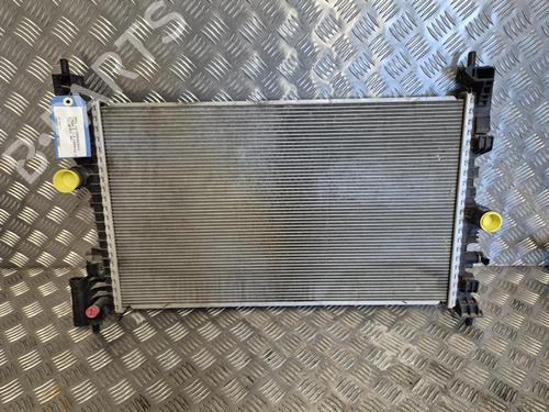 Used Water radiator Water radiator 39027730 39027730
