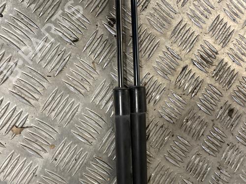 Used Tailgate lift support Tailgate lift support PEUGEOT 208 I (CA_, CC_) 1.2 VTI 82 (82 hp) 33960643 33960643