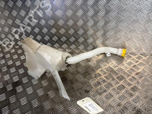 windscreen-washer-tank-renault-clio-iv-bh_-2012-2013-2014-2015-2016-2017-2018-2019-2020-2021-37240610 main image