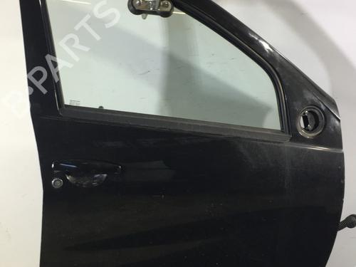 Used Right front door DACIA DUSTER (HS_) 1.5 dCi (109 hp) 30446136