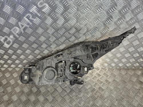 Used Right headlight Right headlight PEUGEOT 208 I (CA_, CC_) 1.4 HDi (68 hp) 40223526 40223526
