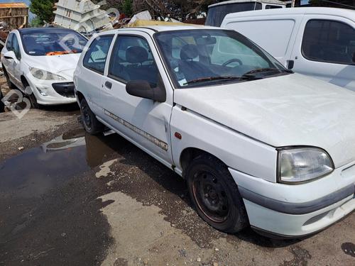 Left mirror RENAULT CLIO I (B/C57_, 5/357_) 1.4 (B57J, C57J, B57P) | BP20348193C26 