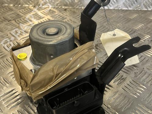 Used ABS pump DACIA DUSTER (HM_) 1.5 dCi 110 4x4 (HMAB) (109 hp) 24196092