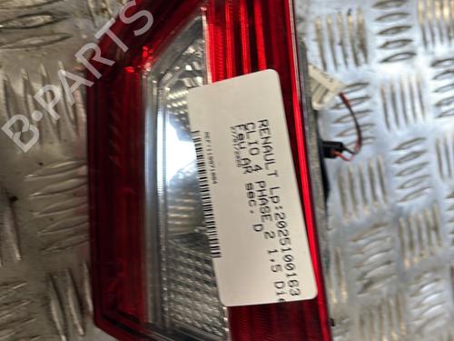 Feu de coffre droit RENAULT CLIO IV (BH_) 1.5 dCi 90 (90 hp) 31927273