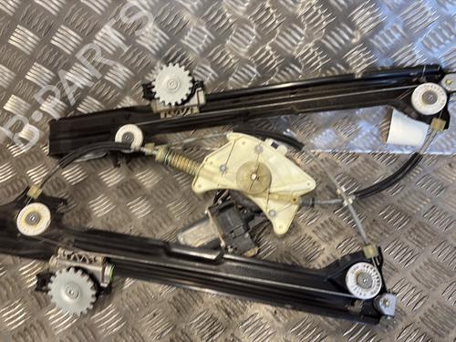 Used Rear right window mechanism Rear right window mechanism MASERATI LEVANTE SUV (M161) 3.0 D Q4 (275 hp) 33741105 33741105