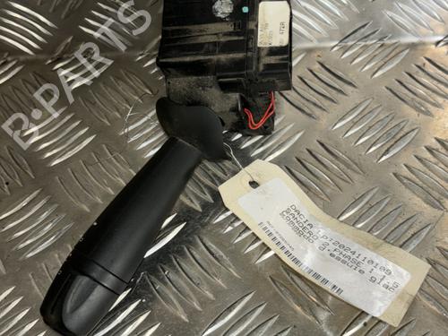 Used Steering column stalk DACIA SANDERO II 1.5 dCi 75 / Blue dCi 75 (B8JW, B8M4, B8AH, B8M7, B8M6) (75 hp) 21815142