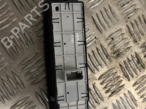 Used Left front window switch Left front window switch RENAULT MEGANE III Hatchback (BZ0/1_, B3_) 1.5 dCi (BZ09, BZ0D, BZ1W, BZ29, BZ14) (110 hp) 32162487 32162487