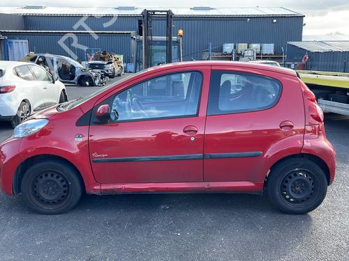 Used Parts PEUGEOT 107 (PM_, PN_)  1.0  4530769