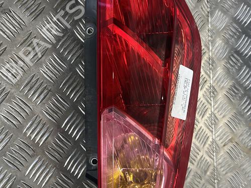 Used Left taillight FIAT PUNTO (199_) 1.4 (199AXB1A, 199BXB1A, 199BXB11, 199AXB11) (78 hp) 29255167