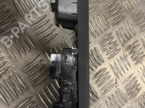 Used Left front window switch OPEL CORSA F (P2JO) CORSA-e (68) (136 hp) 25600206