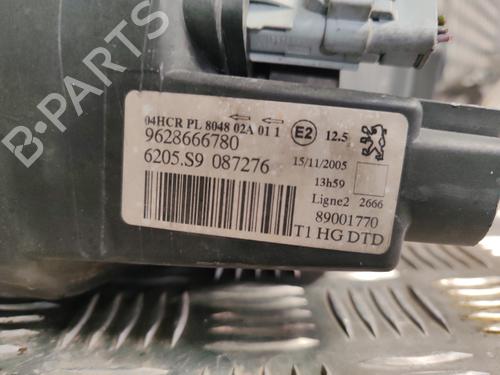 Right headlight PEUGEOT 206 Hatchback (2A/C) 1.6 HDi 110 | BP26179609C29 