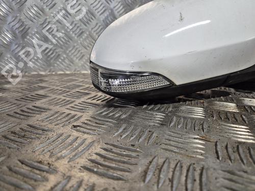 Used Right mirror Right mirror TOYOTA YARIS (_P13_) 1.5 Hybrid (NHP130_, NHP130) (101 hp) 39953139 39953139