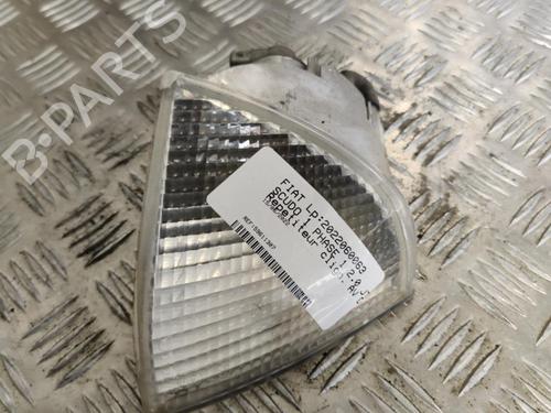 Used Right front indicator FIAT SCUDO Van (220_) 2.0 JTD (94 hp) 22094551