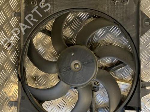 Used Radiator fan CITROËN C4 CACTUS 1.2 THP 110 (110 hp) 22096278