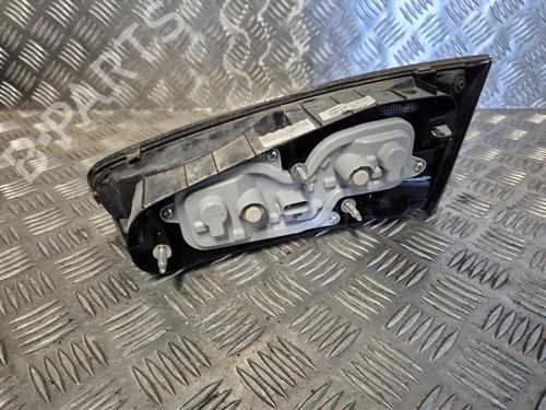 left-tailgate-light-fiat-tipo-hatchback-356_-357_-2016-39953107 main image