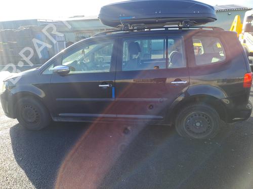 Left tailgate light VW TOURAN (1T3) 1.6 TDI | BP25048809C79 - Image 4