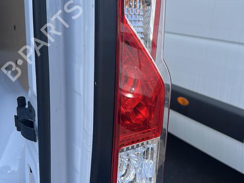 Right taillight RENAULT MASTER III Van (FV) Z.E. (FV1Z) | BP28901324C35 