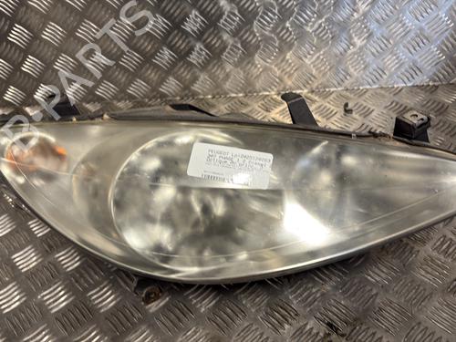Used Right headlight PEUGEOT 307 (3A/C) 2.0 HDi 110 (107 hp) 31173612