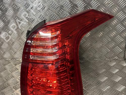 Used Right taillight PEUGEOT 5008 (0U_, 0E_) 1.6 HDi (112 hp) 30115430