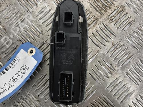 Left front window switch PEUGEOT 208 I (CA_, CC_) 1.2 THP 110 | BP36151129I27 - Image 2