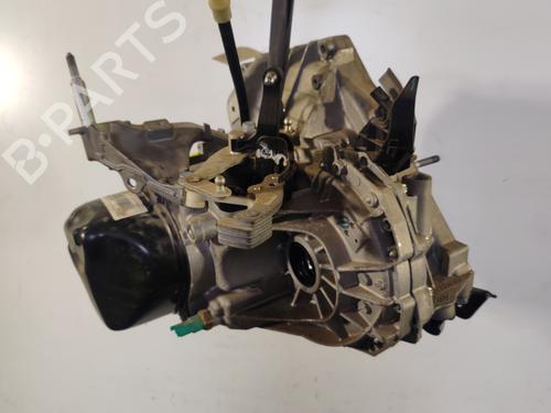 gearbox-renault-clio-v-b7_-2019-26705476 main image
