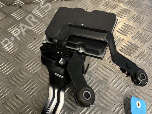 Used ABS pump KIA VENGA (YN) 1.6 CRDi 115 (116 hp) 22095362