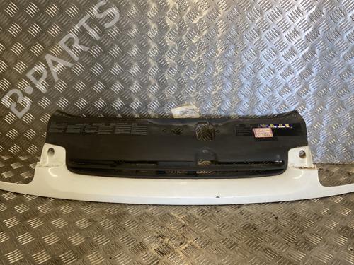 Used Grille Grille 33127407 33127407