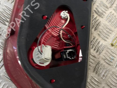 right-tailgate-light-seat-altea-xl-5p5-5p8-2006-2007-2008-2009-2010-2011-2012-2013-2014-2015-30411605 main image