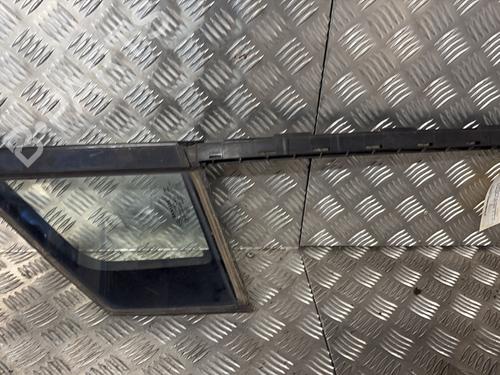 Used Front left quarter glass RENAULT CAPTUR I (J5_, H5_) 1.5 dCi 90 (J5N4, J5M5, J5MW, J5M6, J5AL, J5AJ) (90 hp) 29239537