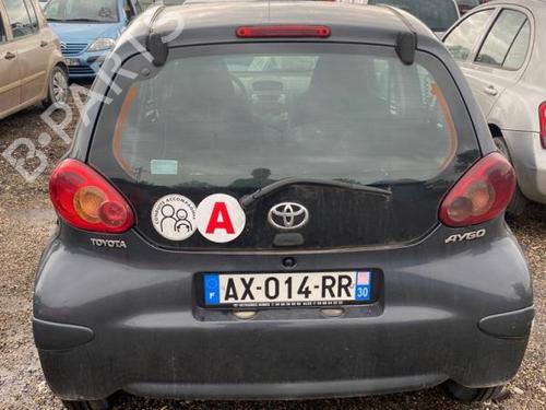 Brugte TOYOTA AYGO (_B1_) 1.4 D-4D (WNB10_, WNB10R) (54 hp) 4216243