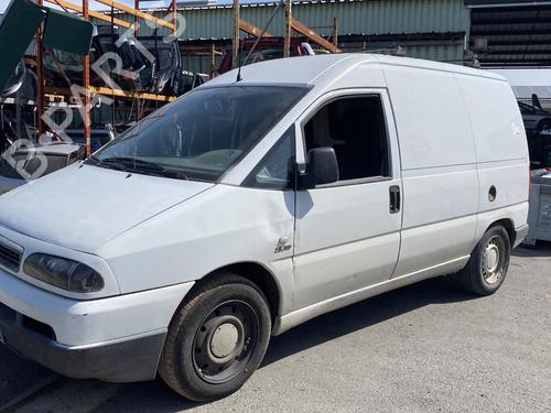Used Parts FIAT SCUDO Van (220_) 2.0 JTD 2056480