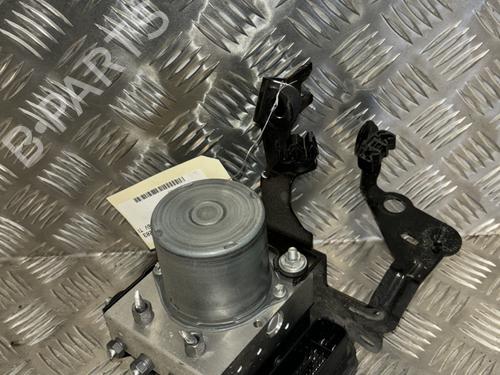 Used ABS pump ABS pump RENAULT CAPTUR II (HF_) TCe 130 (HFMF) (131 hp) 22097648 22097648